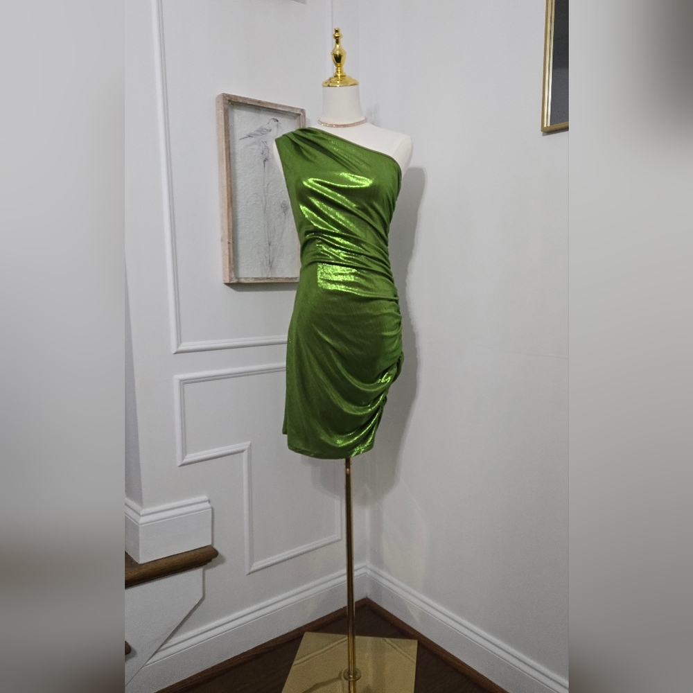 SHEIN Shimmering Green One-Shoulder Dress